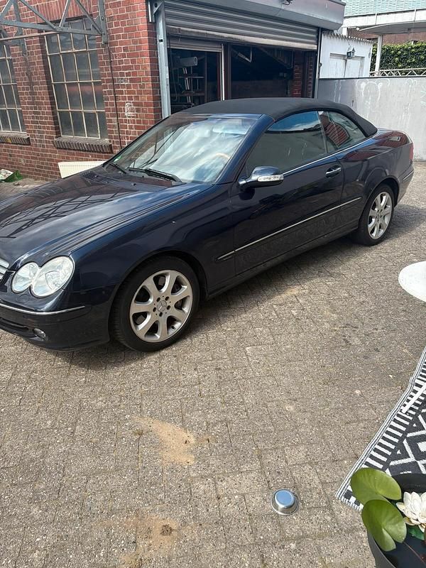 Gebraucht Mercedes CLK500 Elegance 306 PS (225 kW) 2003 Cabrio