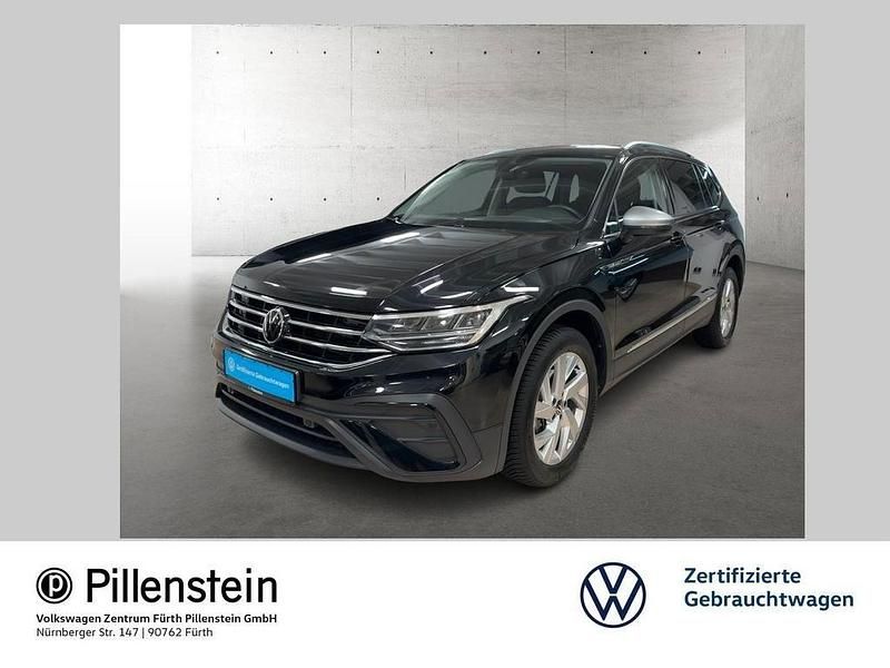 Deep black perleffekt Gebraucht 2024 VW Tiguan Allspace Life SUV | 33.910 € (Guter Preis) - Bild 1/2