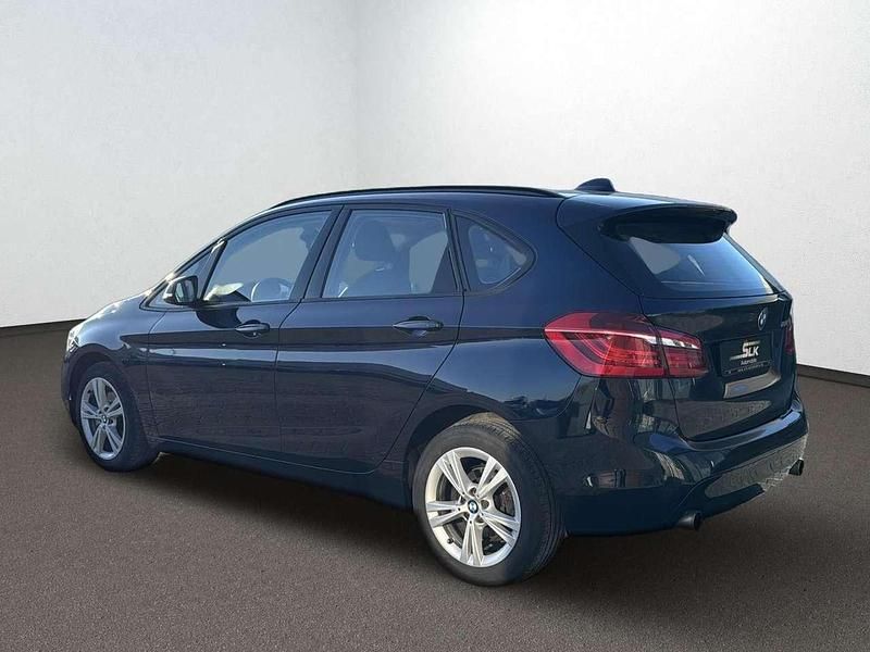 Gebraucht BMW 220 Advantage 192 PS (141 kW) 2018 Imperialblau brillanteffekt me Van / Kleinbus