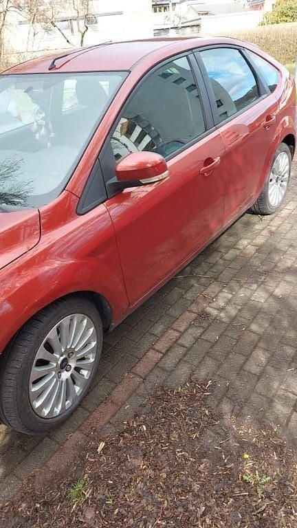 Gebraucht Ford Focus 101 PS (74 kW) 2008 Rot Limousine