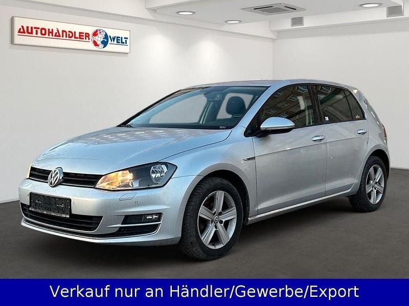 Silber Gebraucht 2015 VW Golf LOUNGE Limousine | 7.699 € (Superpreis) - Bild 1/3