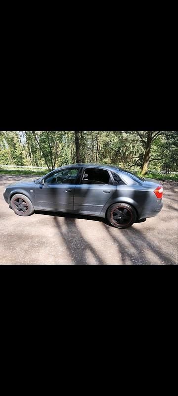 Second-hand Audi A4 131 CP (96 kW) 2002 Berlinǎ