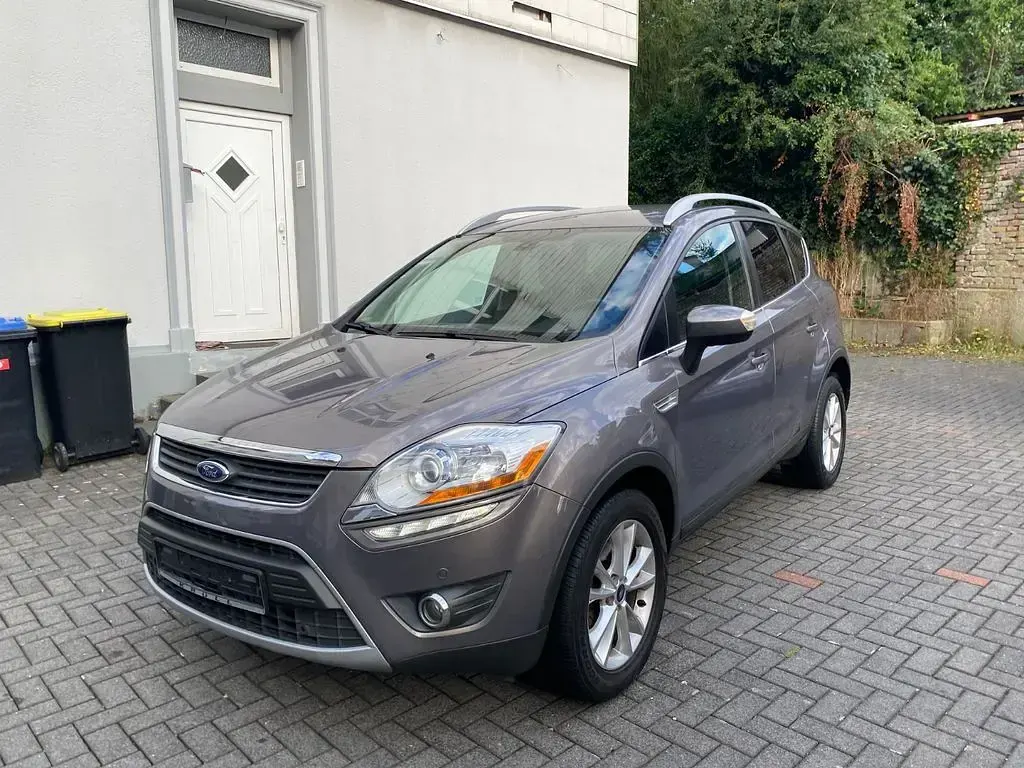 Gebraucht Ford Kuga Titanium 163 PS (119 kW) 2012 Braun SUV