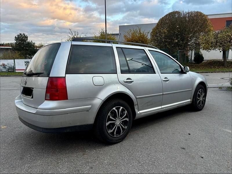 Silber Gebraucht 2006 VW Golf V Kombi | 1.850 € (Guter Preis) - Bild 1/4
