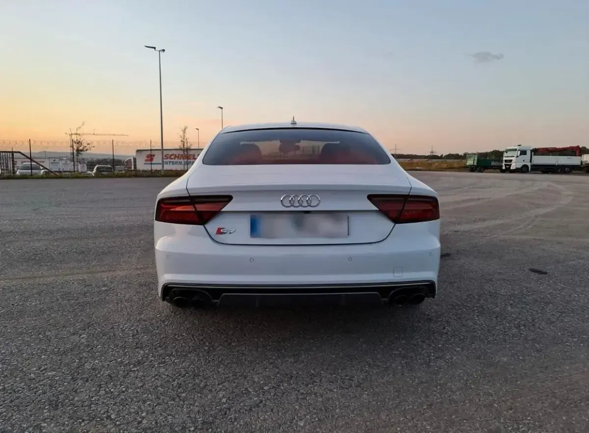 Gebraucht Audi S7 Design 450 PS (330 kW) 2015 Weiß Kleinwagen