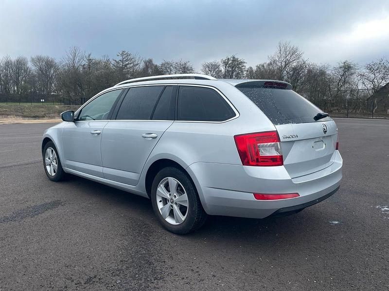 Gebraucht Skoda Octavia Style 150 PS (110 kW) 2016 Silber Kombi