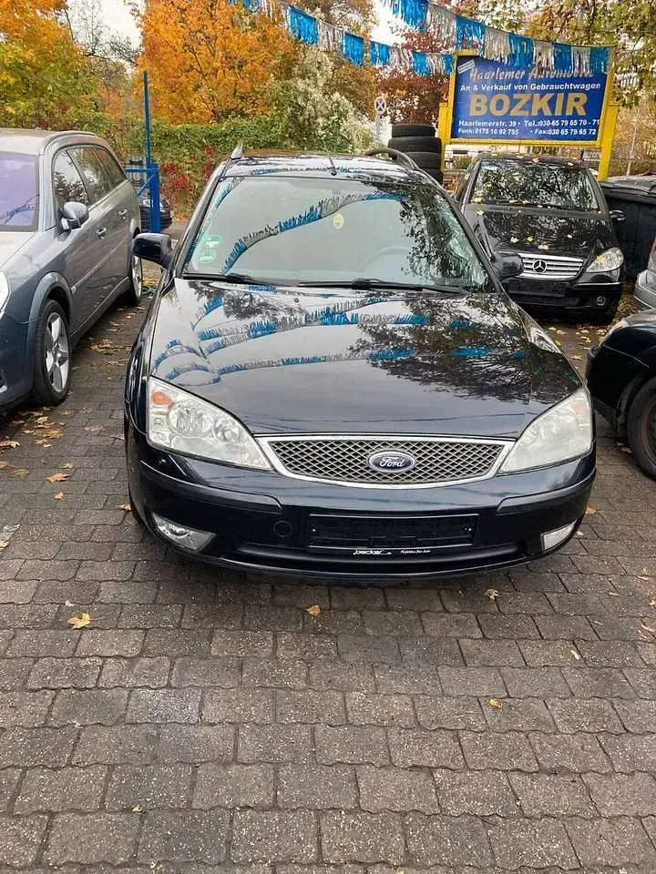Gebraucht Ford Mondeo Viva 125 PS (91 kW) 2005 Pantherschwarz metallic Kombi