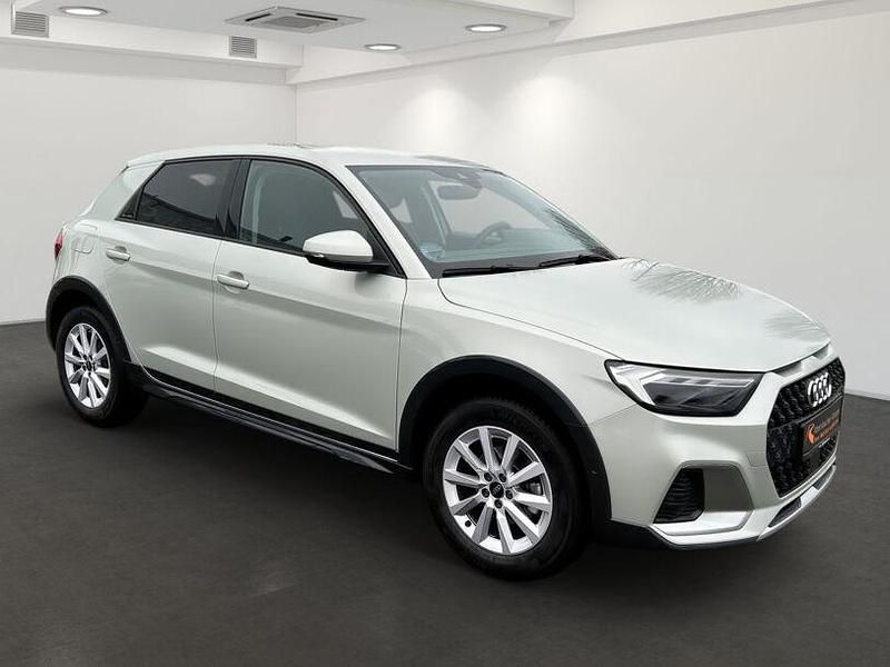 Gebraucht Audi A1 Basis 116 PS (85 kW) 2025 Tausilber metallic Kleinwagen