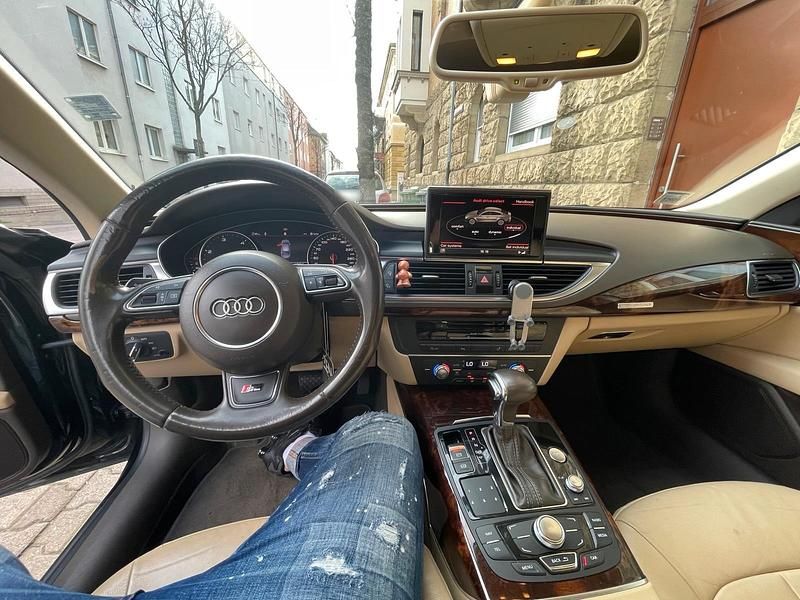 Second-hand Audi A7 245 CP (180 kW) 2012 Negru Hatchback