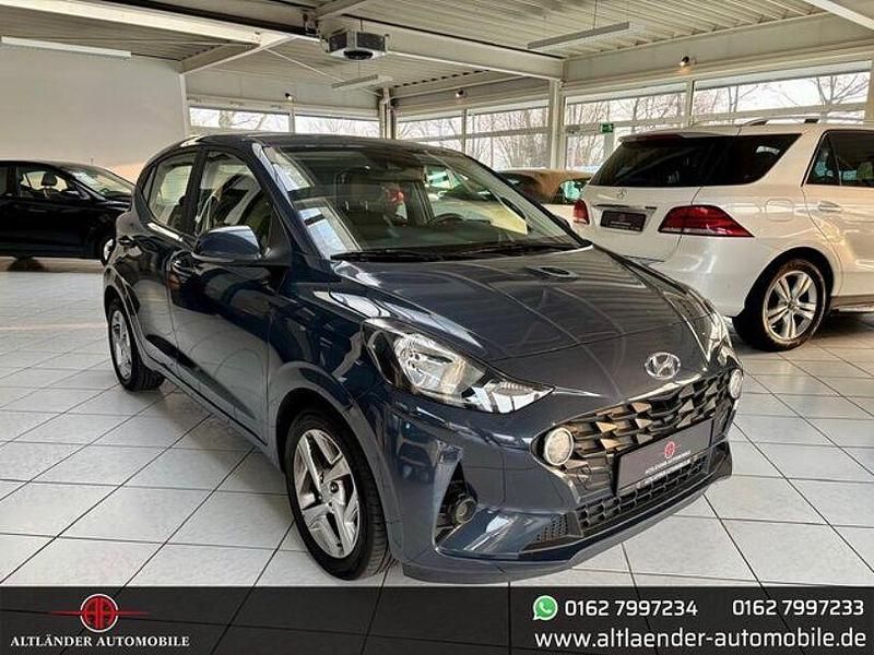 Gebraucht Hyundai i10 Trend 67 PS (49 kW) 2022 Aurora grey / met Kleinwagen