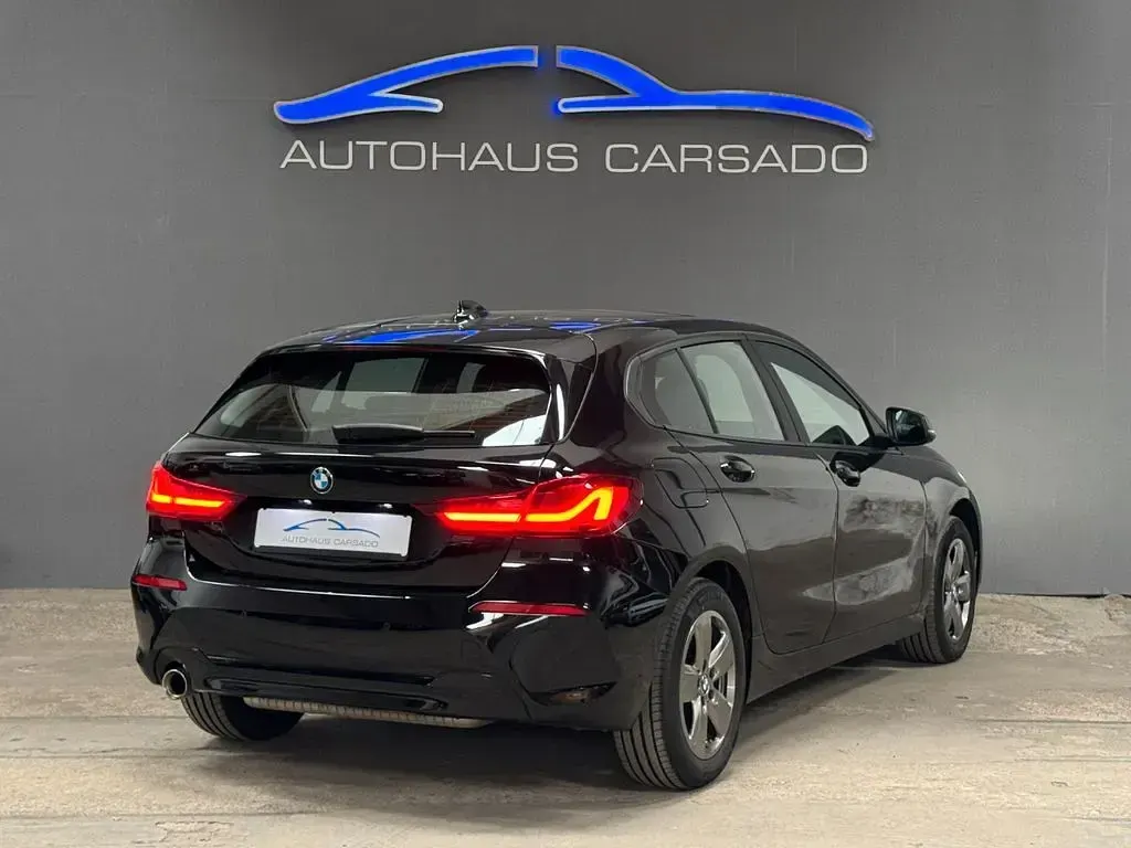 Gebraucht BMW 118 Performance 136 PS (100 kW) 2023 Schwarz Kleinwagen