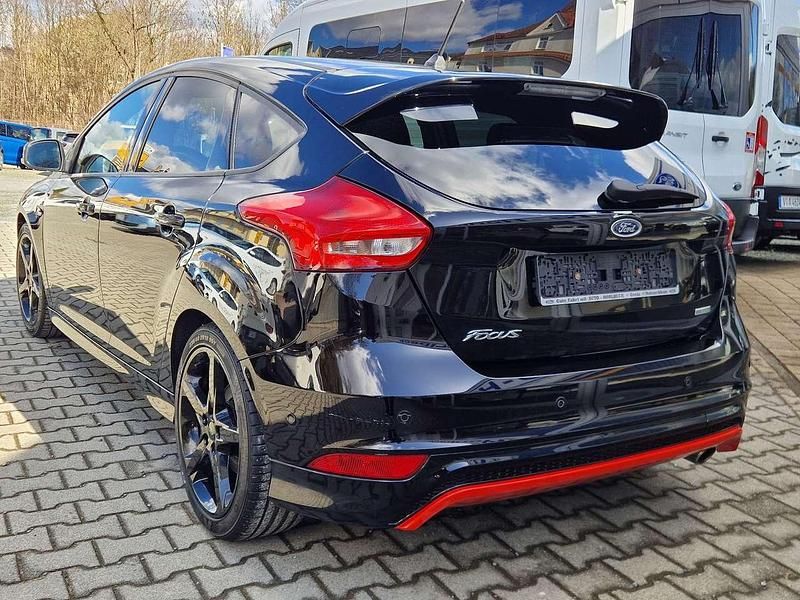 Gebraucht Ford Focus Sport 150 PS (110 kW) 2017 Iridiumschwarz metallic Kleinwagen