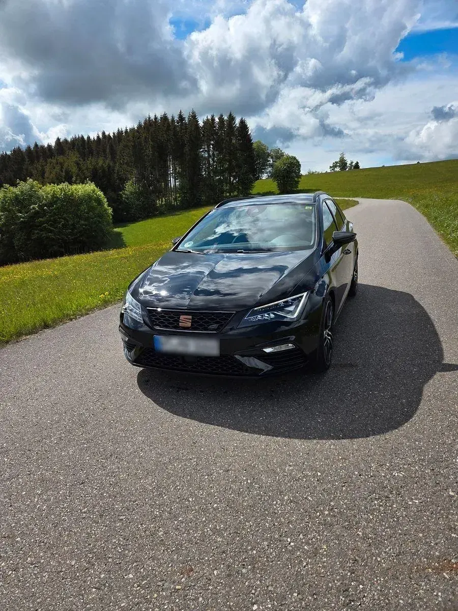 Gebraucht Seat Leon 4Drive 300 PS (220 kW) 2020 Schwarz Limousine