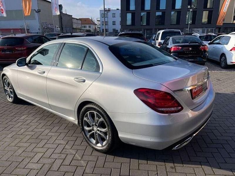 Gebraucht Mercedes C200 184 PS (135 kW) 2016 Iridiumsilber Limousine