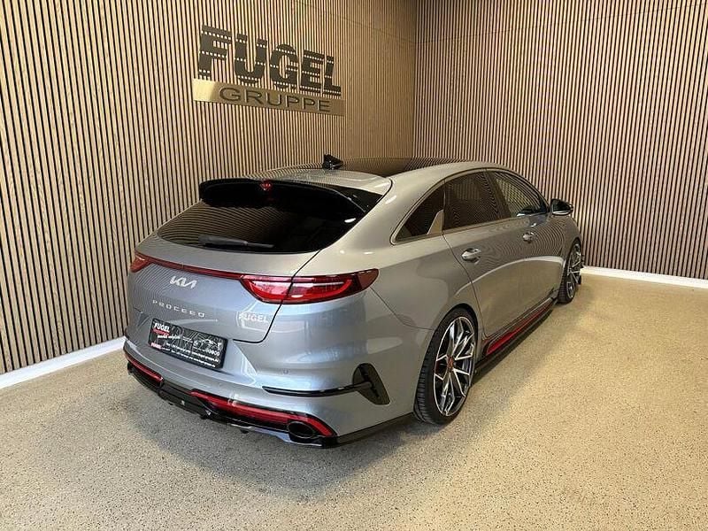 Gebraucht Kia ProCeed GT 204 PS (150 kW) 2024 Lunarsilber met. Kombi