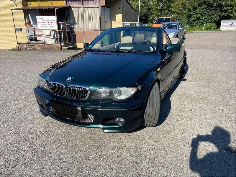 Grün Gebraucht 2003 BMW 330 Cabriolet M Sport Cabrio | 16.000 € (Teuer) - Bild 1/4