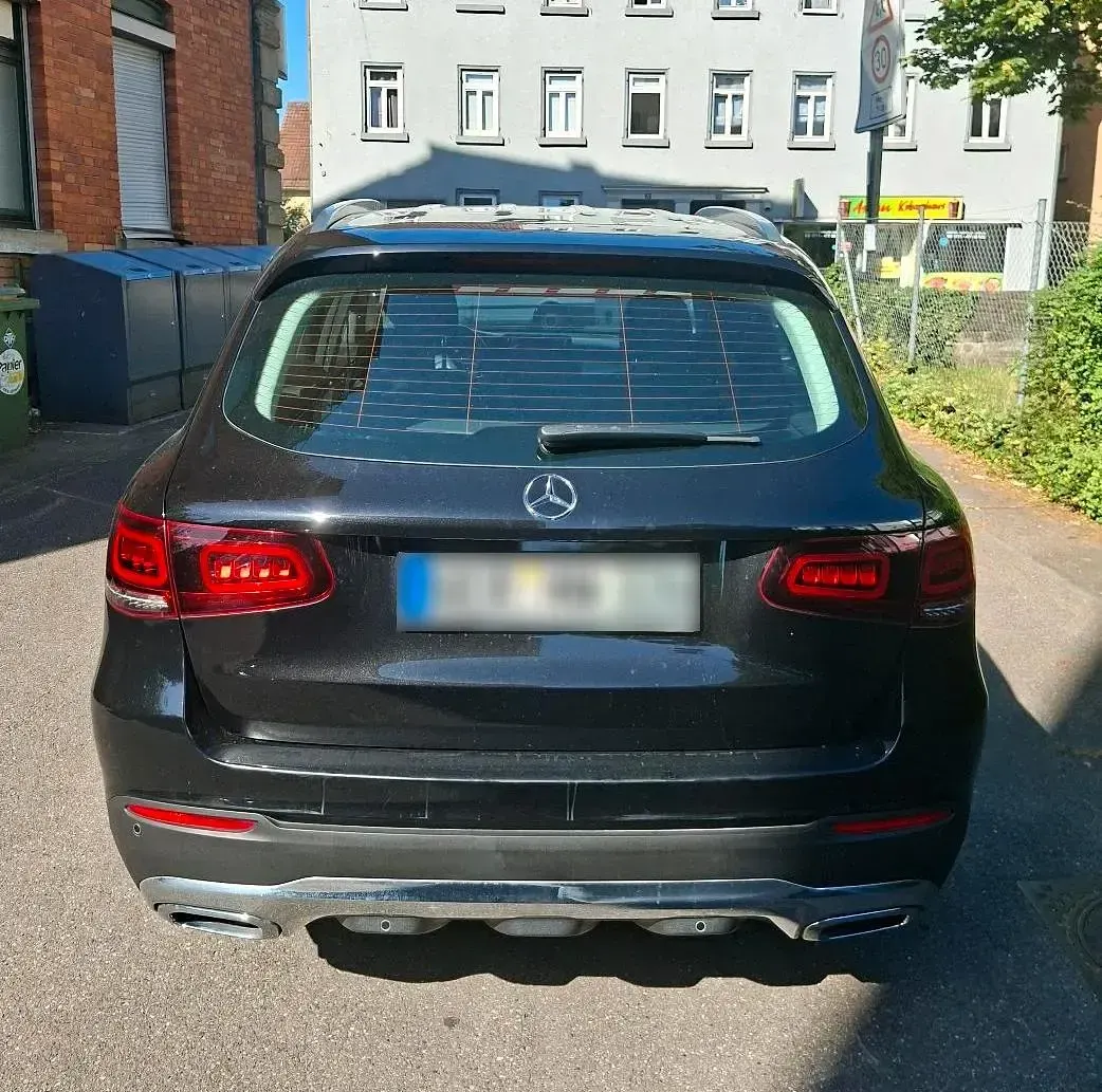 Gebraucht Mercedes GLC200 211 PS (155 kW) 2020 Schwarz SUV