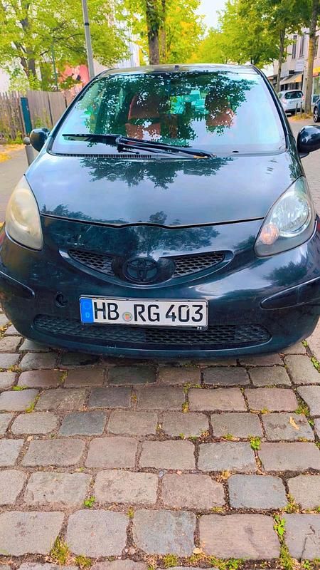 Schwarz Gebraucht 2007 Toyota Aygo Kleinwagen | 600 € (Guter Preis) - Bild 1/4