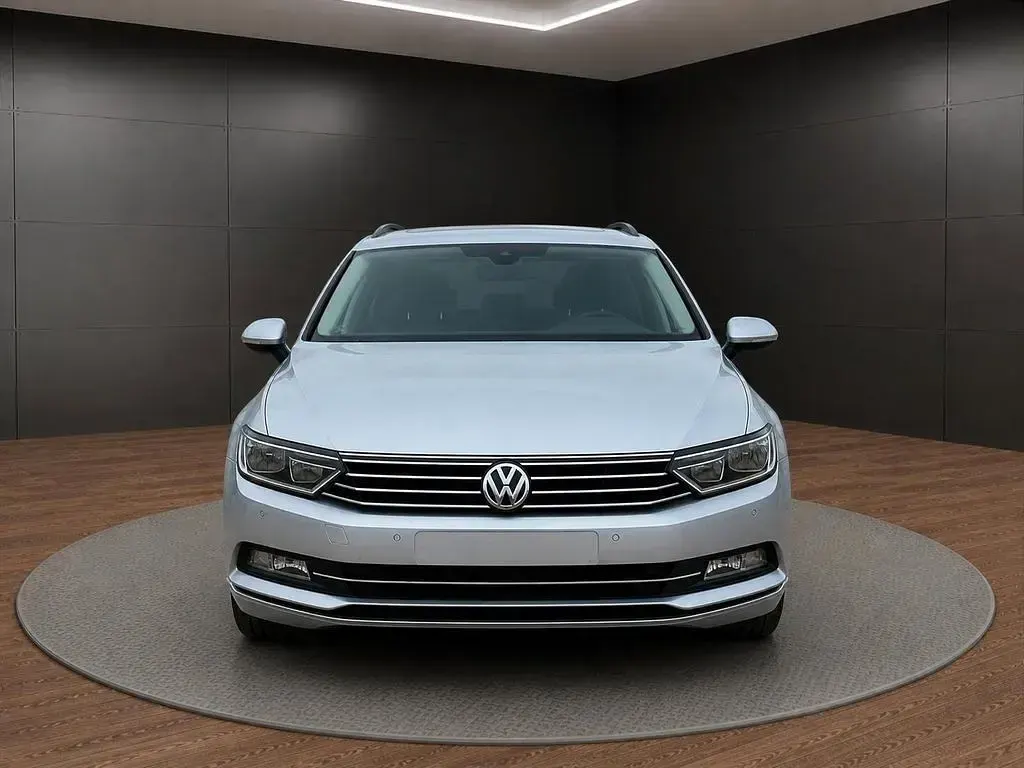 Gebraucht VW Passat Comfortline 150 PS (110 kW) 2015 Silber Kombi