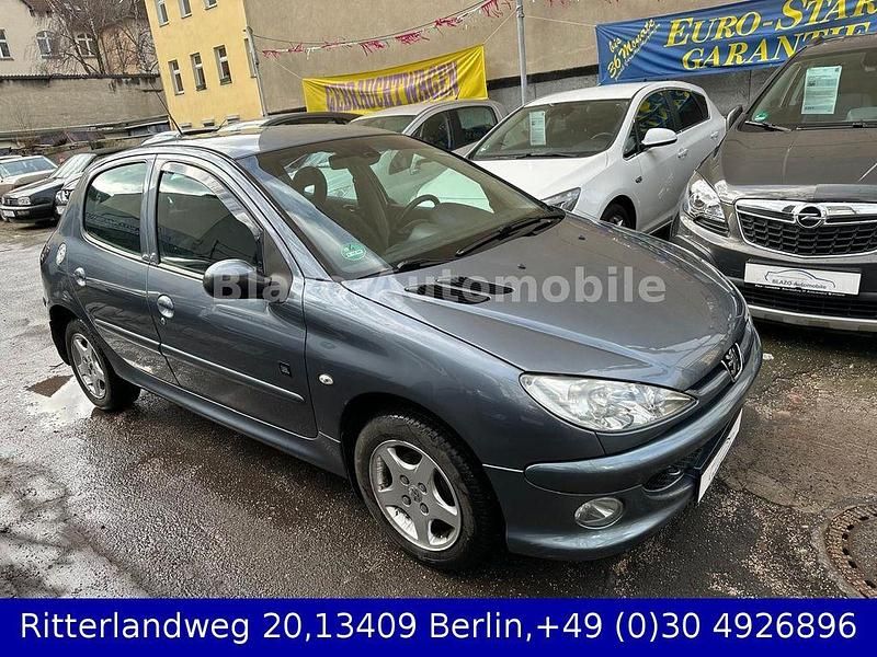Gebraucht Peugeot 206 75 PS (55 kW) 2006 Grau Limousine