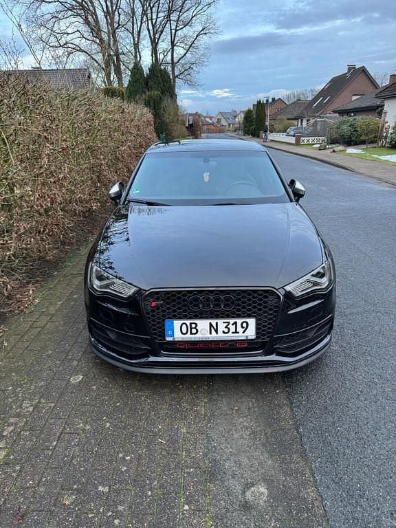 Schwarz Gebraucht 2013 Audi S3 Comfort Limousine | 16.500 € (Superpreis) - Bild 1/4
