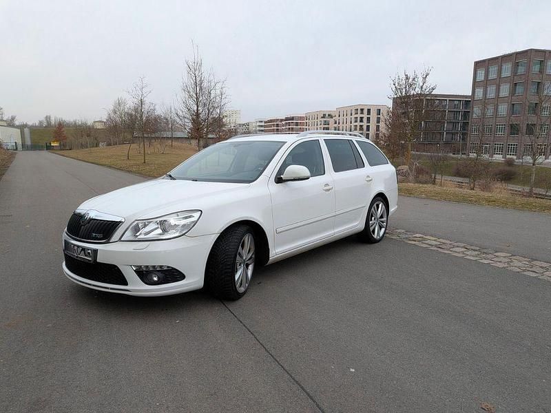 Gebraucht Skoda Octavia RS 170 PS (125 kW) 2012 Weiß Kombi