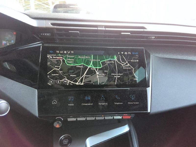 Gebraucht Peugeot 408 136 PS (100 kW) 2025 Noir perla nera SUV