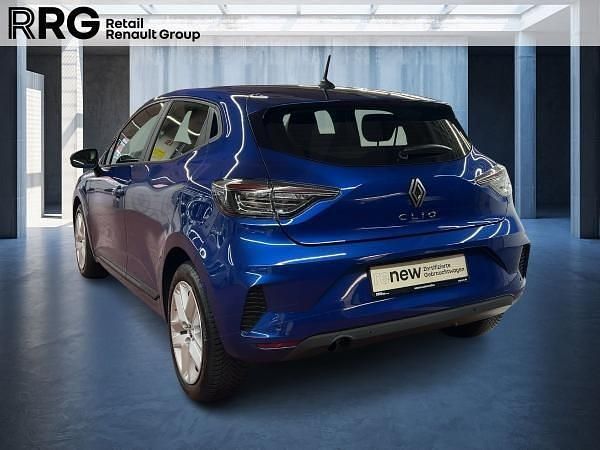 Używany Renault Clio V Evolution 92 KM (67 kW) 2024 Niebieski Hatchback