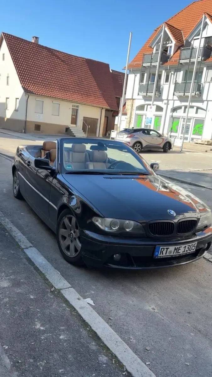 Gebraucht BMW 320 Cabriolet 170 PS (125 kW) 2004 Schwarz Cabrio