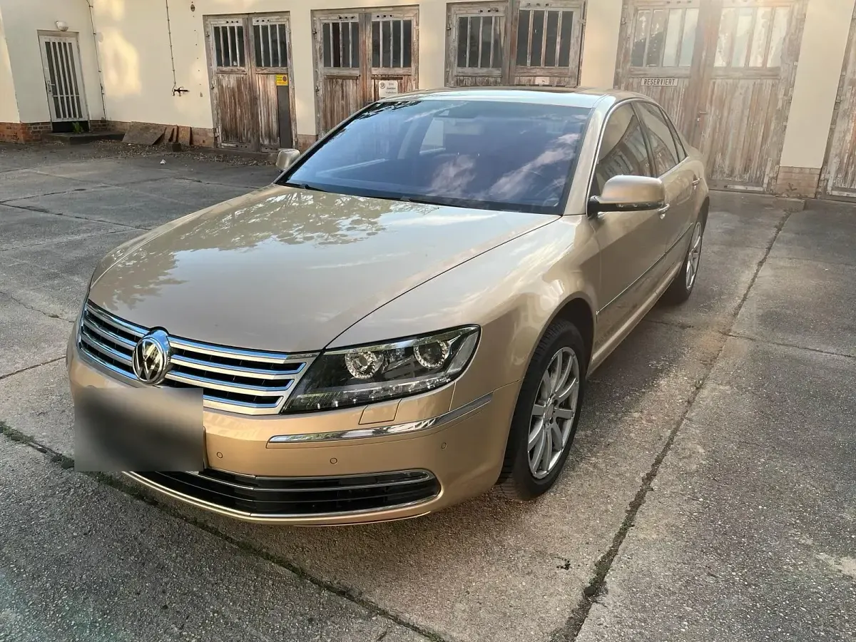 Gebraucht VW Phaeton 335 PS (246 kW) 2016 Gold Limousine