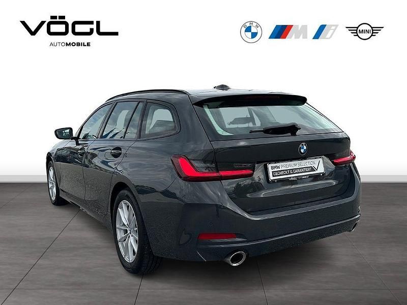 Gebraucht BMW 320 190 PS (139 kW) 2024 Grau Kombi