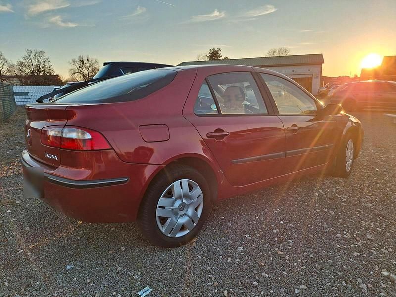 Gebraucht Renault Laguna II 120 PS (88 kW) 2004 Rot Limousine