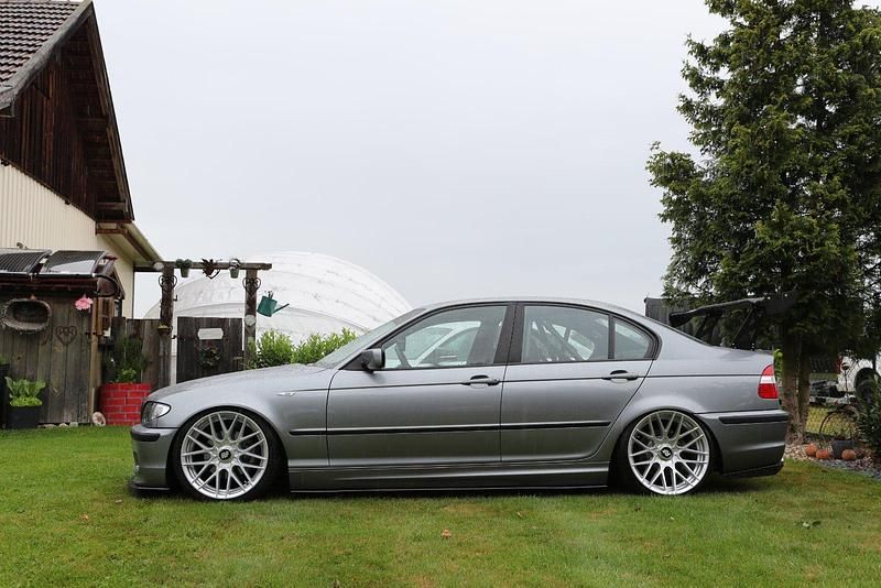 Gebraucht BMW 325 Shadowline 192 PS (141 kW) 2004 Grau Limousine