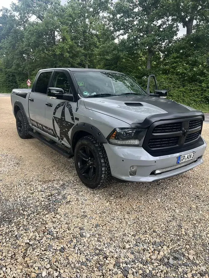 Gebraucht Dodge Ram 401 PS (294 kW) 2015 Schwarz