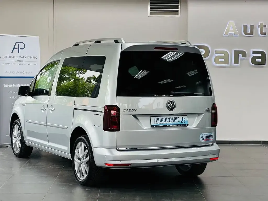 Gebraucht VW Caddy Highline 125 PS (91 kW) 2015 Reflexsilber metallic Van / Kleinbus