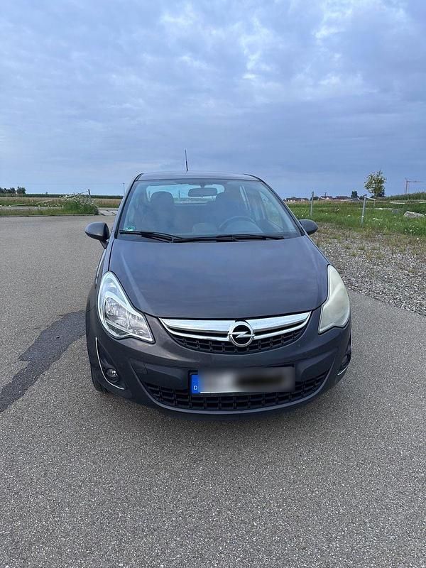 Grau Gebraucht 2012 Opel Corsa Color Edition Kleinwagen | 1.400 € (Superpreis) - Bild 1/4