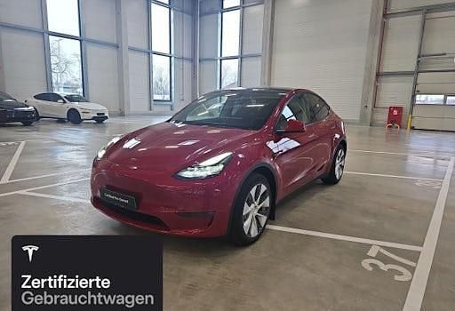 Rot Gebraucht 2022 Tesla Model Y SUV | 40.400 € (Etwas zu teuer) - Bild 1/4