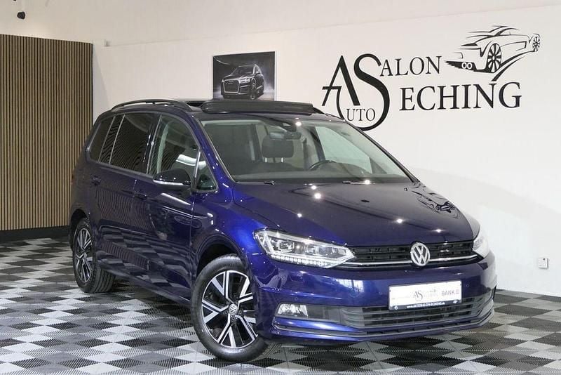 Gebraucht VW Touran Highline 150 PS (110 kW) 2020 Blau Van / Kleinbus
