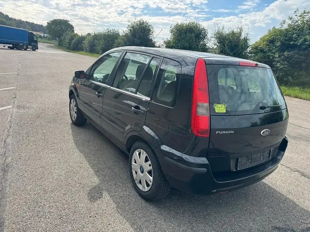 Gebraucht Ford Fusion 80 PS (58 kW) 2005 Blau Kleinwagen