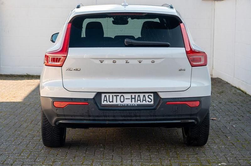 Gebraucht Volvo XC40 Plus 197 PS (144 kW) 2022 Weiß SUV