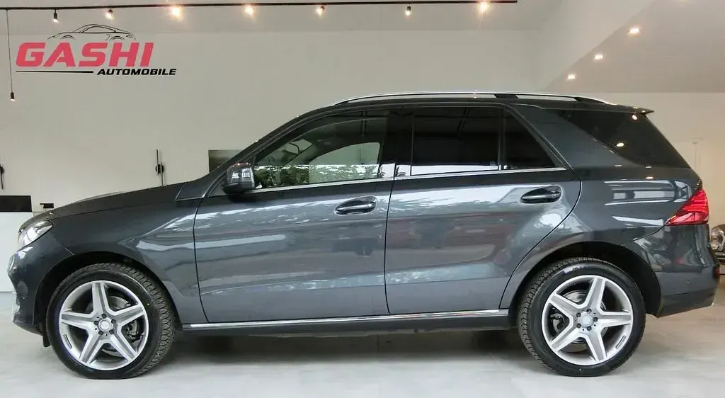 Gebraucht Mercedes GLE350 258 PS (189 kW) 2015 Grau SUV