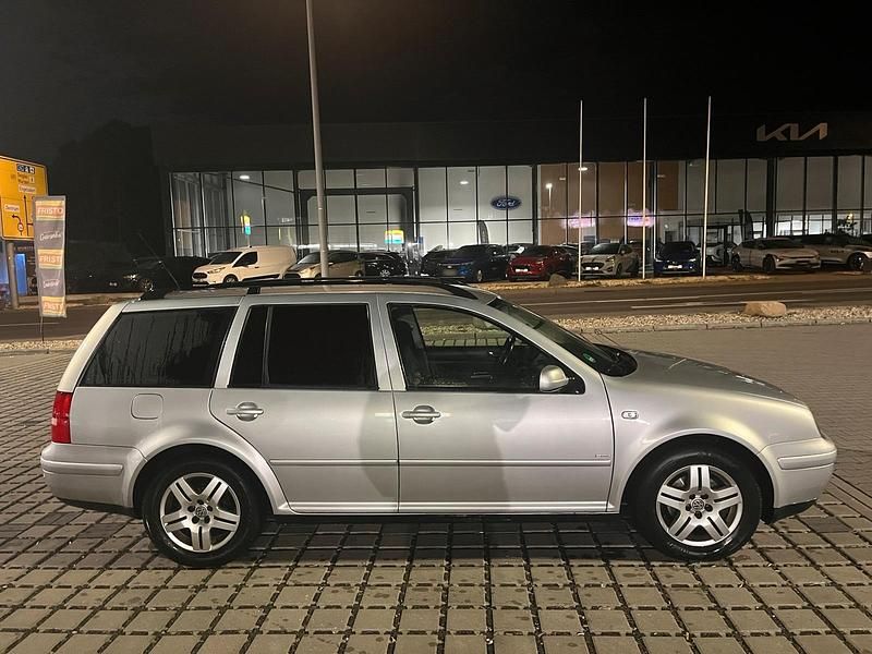 Gebraucht VW Golf IV 77 PS (56 kW) 2004 Grau Kombi