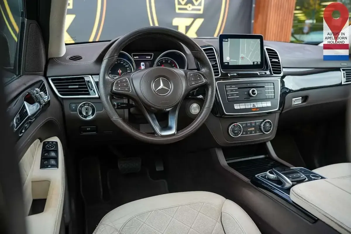 Gebraucht Mercedes GLS400 333 PS (244 kW) 2019 Schwarz SUV