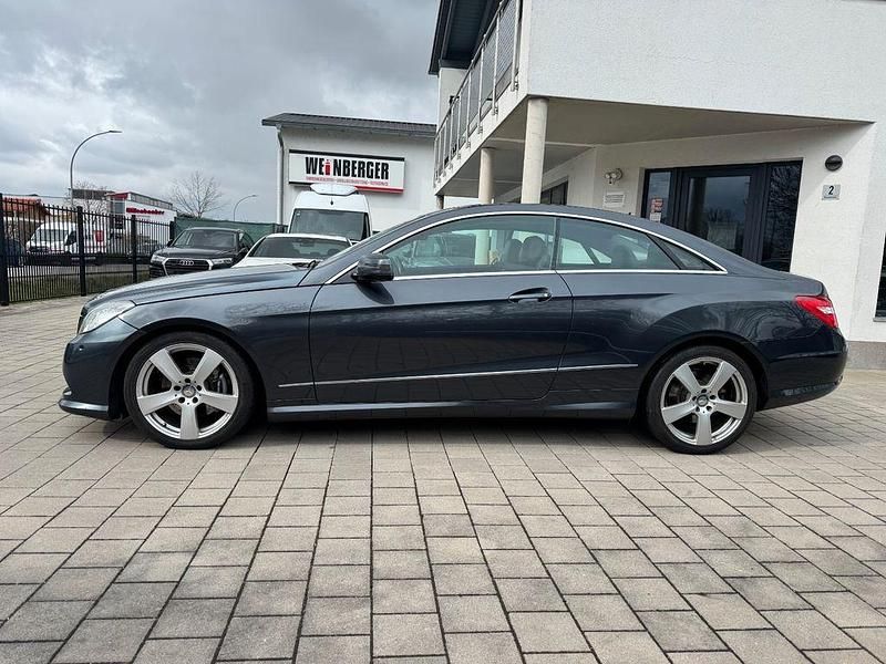 Gebraucht Mercedes E250 204 PS (150 kW) 2012 Grau Coupé