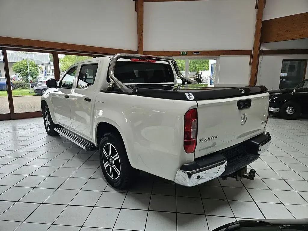 Gebraucht Mercedes X250 190 PS (139 kW) 2018 Weiß Pickup