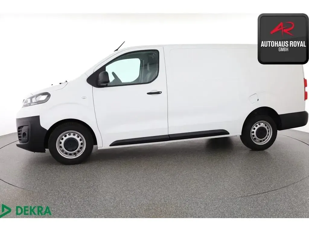 Gebraucht Opel Vivaro 144 PS (105 kW) 2021 Weiss Van / Kleinbus