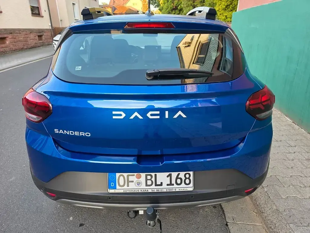 Gebraucht Dacia Sandero 91 PS (66 kW) 2025 Blau Limousine