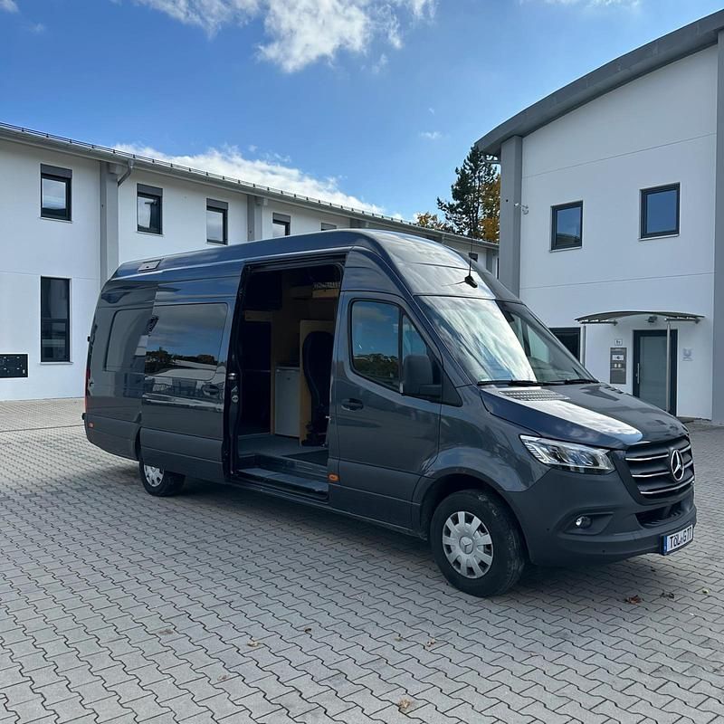 Gebraucht Mercedes Sprinter 190 PS (139 kW) 2022 Grau Van