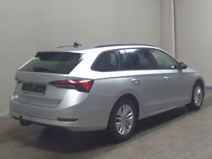 Gebraucht Skoda Octavia Ambition 116 PS (85 kW) 2023 Silber Kombi