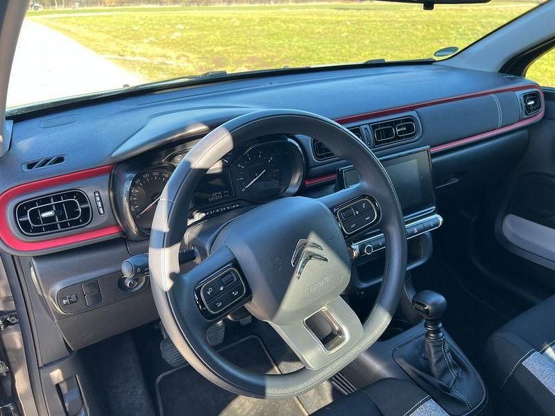 Gebraucht Citroën C3 Shine 102 PS (75 kW) 2021 Silber Kleinwagen